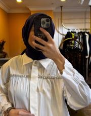 ghisa taşlı büzgülü gömlek beyaz 2