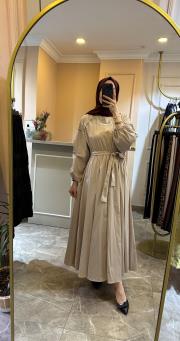 ceremony kolları katlama büzgü minik aksesuar detaylı belden lastikli paper touch elbise taş 3