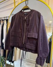 etek ucu ve kolları büzgülü önden fermuarlı aksesuarlı kısa dubai ceket bordo