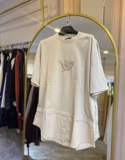 ghisa önü kuş işlemeli tişört taş