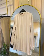 ghisa uzun kol yakası ve bilekleri sim detaylı içlik tunik bej