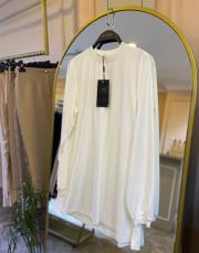 ghisa uzun kol yakası ve bilekleri sim detaylı içlik tunik beyaz