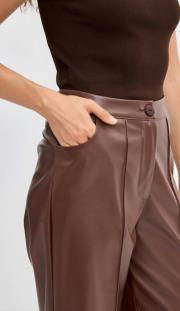 kadriye baştürk yüksek bel nervür dikişli deri pantolon kahve 3