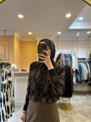 yuvarlak yaka baklava desenli triko hırka siyah 3