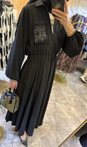 ghisa önden yarım fermuarlı cebi işlemeli elbise siyah 4