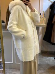 ghisa kürk detaylı kaban ekru 3