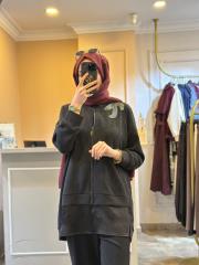 lissmore yakası boncuk işlemeli fermuar detaylı takım siyah