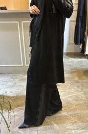 ghisa yakası kürk ve deri detaylı üçlü takım siyah 3