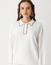 ghisa yakası taş işlemeli triko bluz ekru