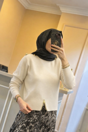 ghisa omuzu düğme detaylı vatkalı kısa triko bluz ekru