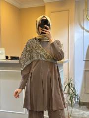 lissmore  kolunda aksesuar detaylı takım kahve 4