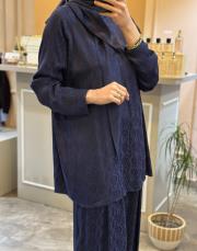 ghisa tuniği şal detaylı kendinden desenli saten takım lacivert 2