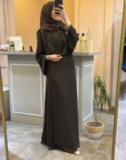 ghisa omuz ve sırt kısmı boncuk işlemeli abaya takım kahve 4