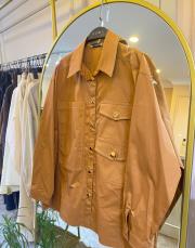 ceremony arkası  baskılı önü cep detaylı gömlek fındık