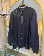 ghisa sırtı ve omuzu kuş işlemeli hırka siyah